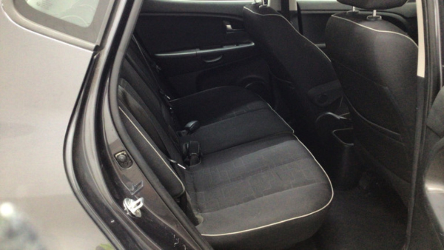 2016 Kia Venga 1.4 CRDi photo 10